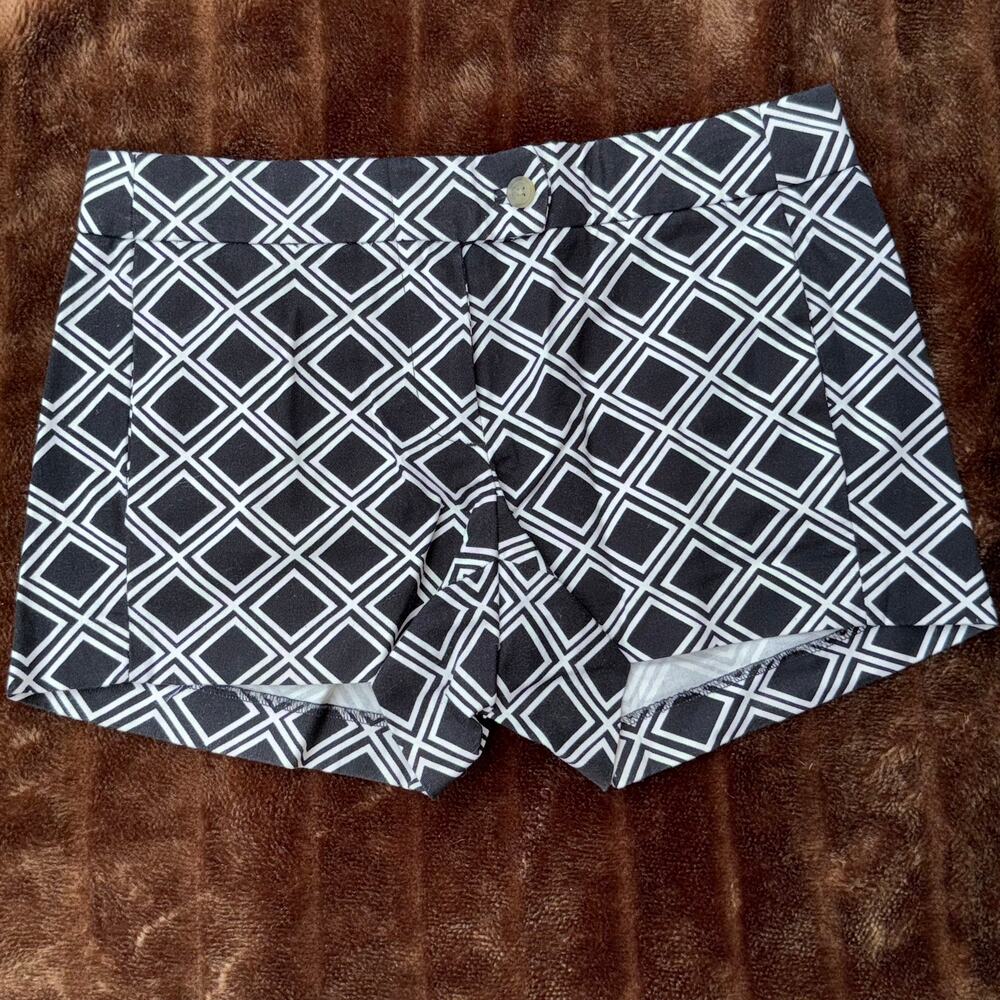 J.CREW 0 Black & White Diamond Print Chino Shorts NEW!‎